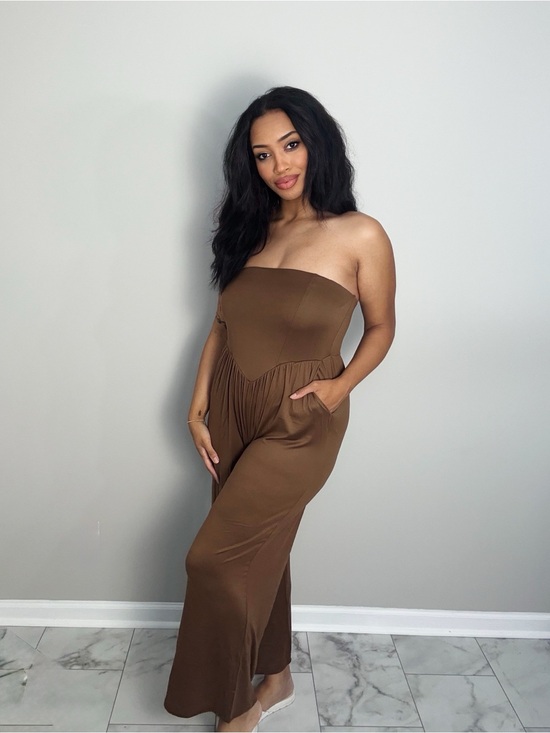 Heart & Hips Pants - NWT Heart & Hips Strapless Wide-Leg Jumpsuit in Chocolate Brown